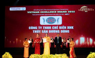Công ty TNHH Chế biến Xuất nhập khẩu Thủy sản Dương Dũng nhận cú đúp giải thưởng “Thương Hiệu Việt Nam Xuất Sắc 2025”