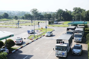 Trung tâm đào tạo và sát hoạch cấp giấy phép lái xe hoàng gia