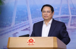 Thủ tướng: Thay thế kịp thời cán bộ yếu kém, gây nhũng nhiễu trong đầu tư công