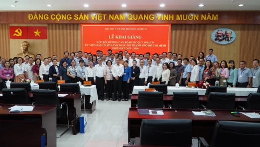 Khai giảng Lớp bồi dưỡng cán bộ được quy hoạch Ủy viên Ban Chấp hành Đảng bộ TP HCM khóa mới