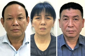 Khi quan chức bắt tay doanh nghiệp đẩy giá sách giáo khoa