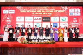 Công ty Bao Bì Toàn Cầu vinh dự nhận giải thưởng Top 12 Thương Hiệu Mạnh Quốc Gia 2025