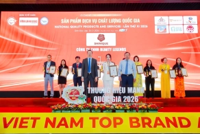 Shinhan Beauty Center Được Trao 3 Giải Thưởng Lớn Tại Dinh Độc Lập, Khẳng Định Vị Thế Trong Ngành Thẩm Mỹ Việt