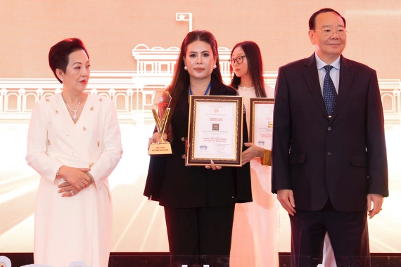 Nữ Doanh Nhân đến từ Cố Đô Huế Trần Thị Mỹ Lành được vinh danh tại Vietnam Top Brand Awards 2026