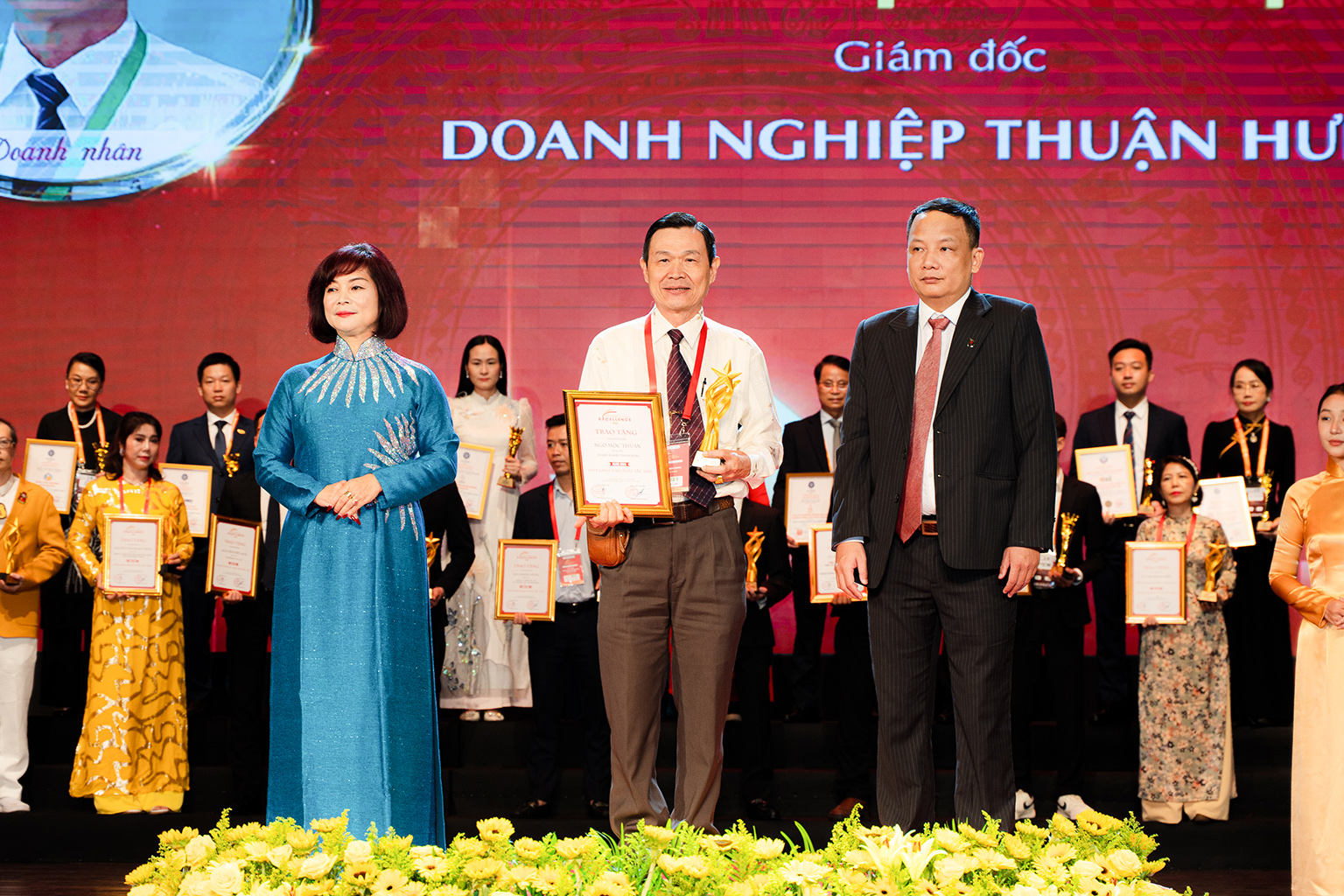 Doanh Nhân Ngô Mộc Thuận với hành trình ba mươi năm cống hiến, tận tâm vì cộng đồng